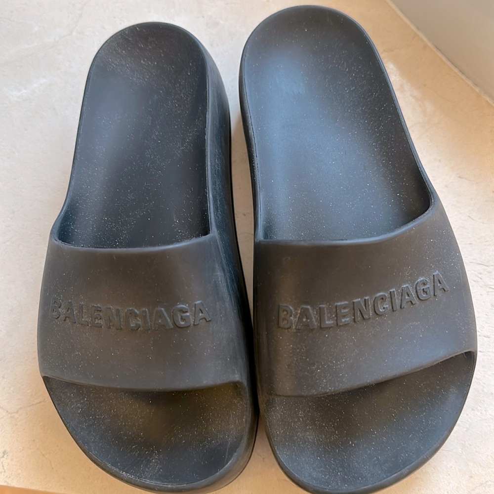 Balenciaga black rubber sandals